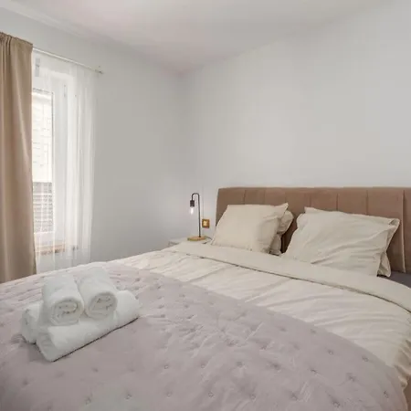 Leonardo Holiday home Funtana